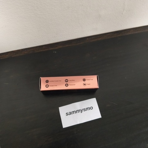 Realher Metallic Matte Liquid Lipstick, BE BRAVE metallic rose gold x2 - Picture 4 of 6